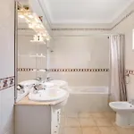 דירה Yara With Terrace *