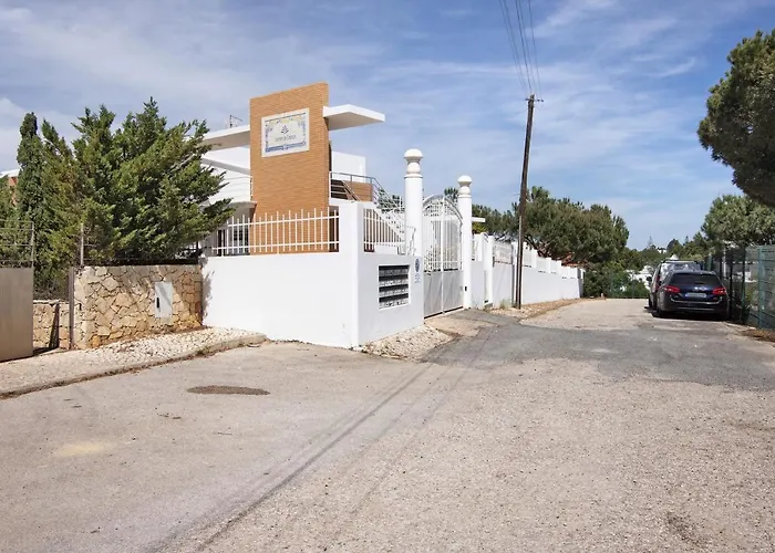 Yara With Terrace Apartamento Albufeira
